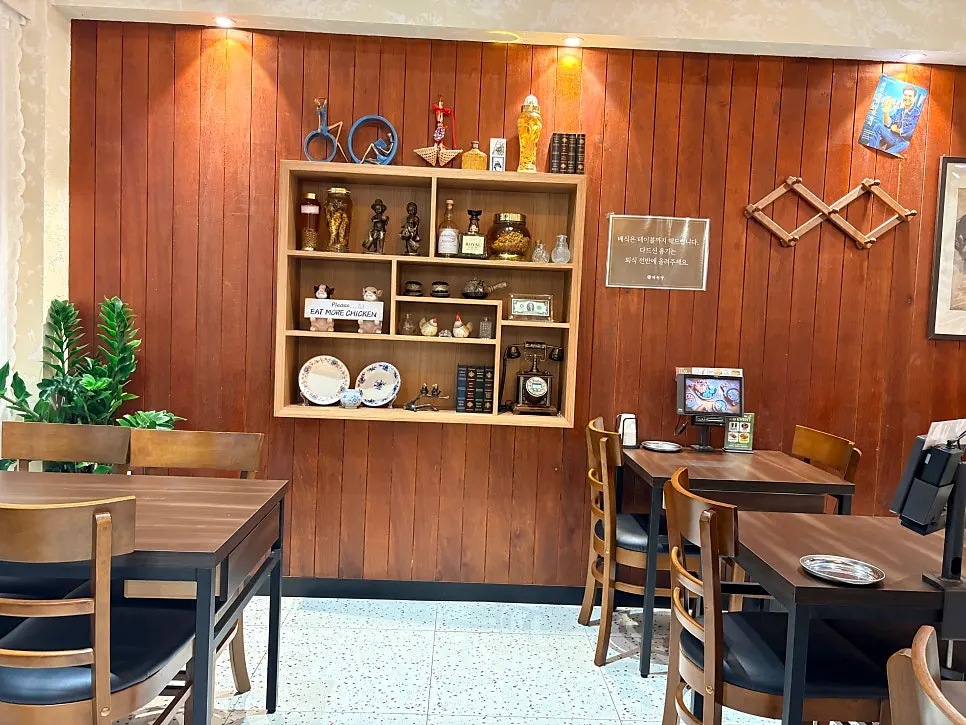 The table-order screen installed at each table