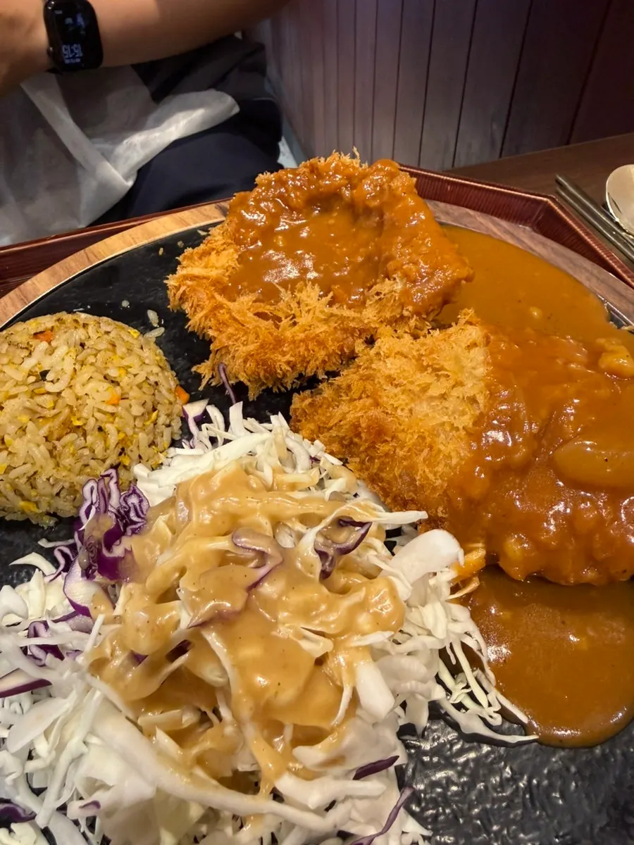 Side dishes including a dessert yogurt