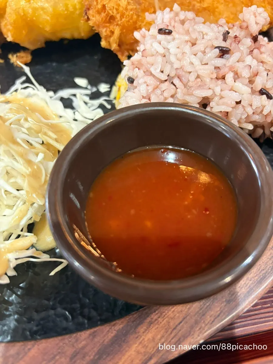 Gyewon Set plate with three kinds of assorted cutlets