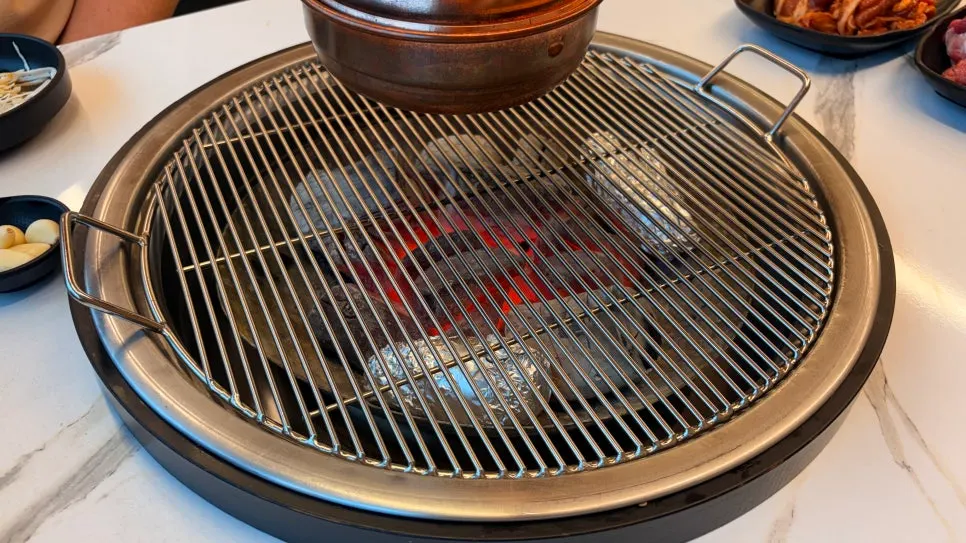 셀프바에서 가져온 깻잎