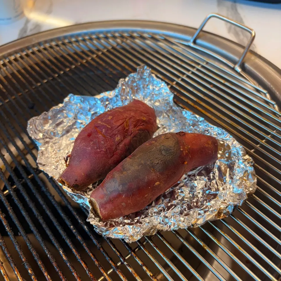 깻잎에 올린 매콤한 오리주물럭