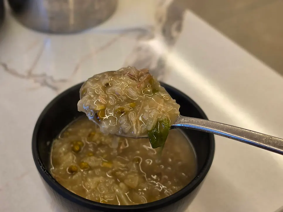 부모님과 마친 뜨끈한 가족 식사