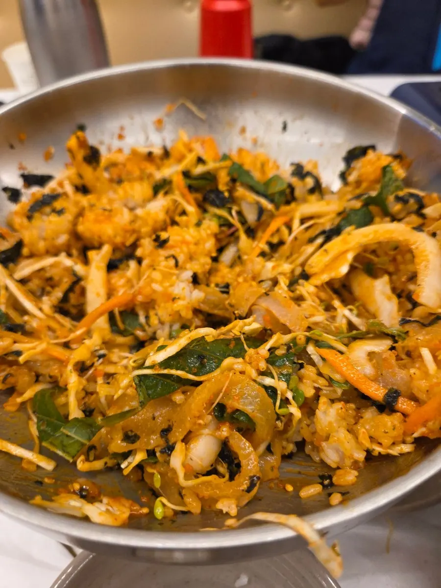The raw fish rice bowl fully mixed