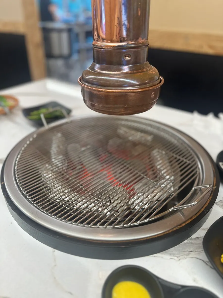 참숯불에 굽는 생오리숯불구이