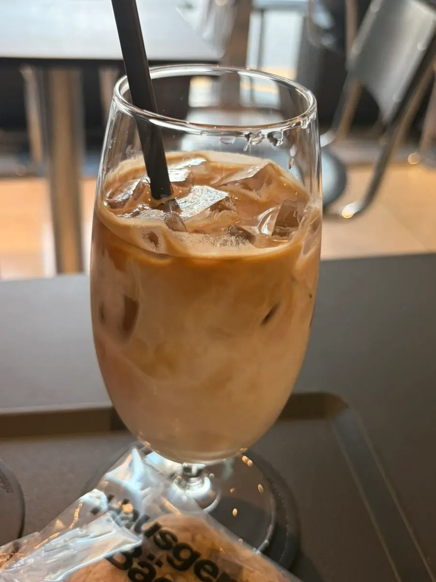 Mini Male café near Gyodae Station