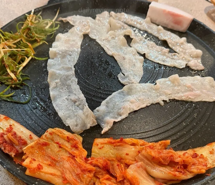 Gyodaepae thin-sliced pork belly meal introduction