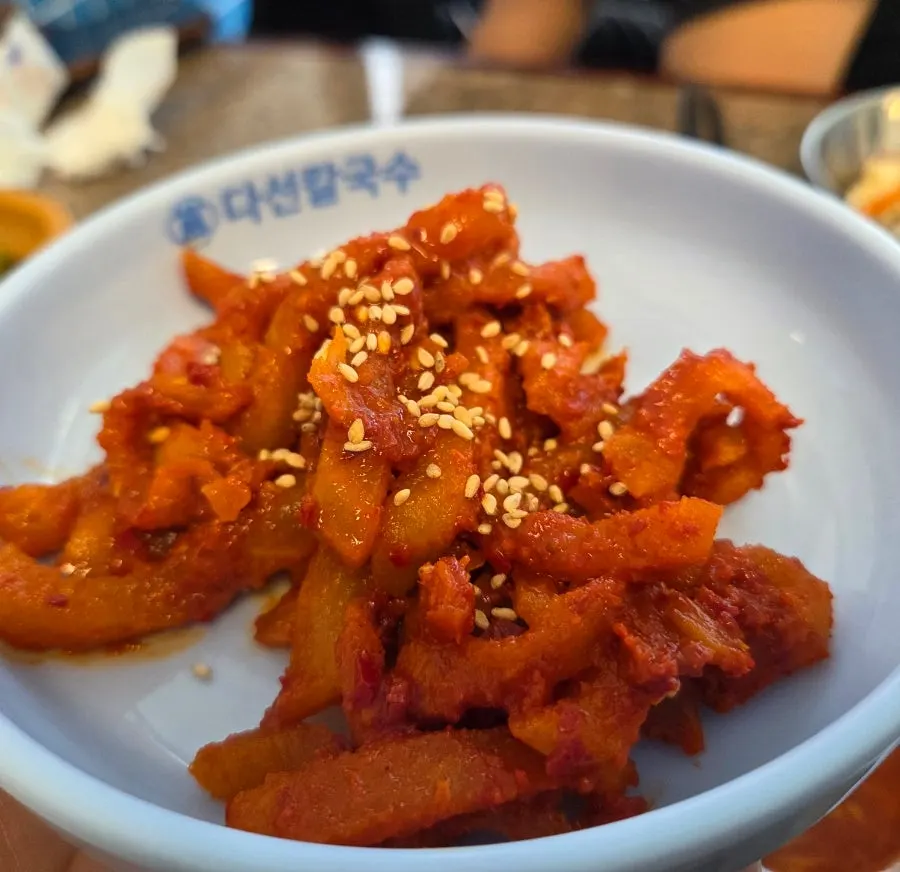 주문 내역이 담긴 상차림