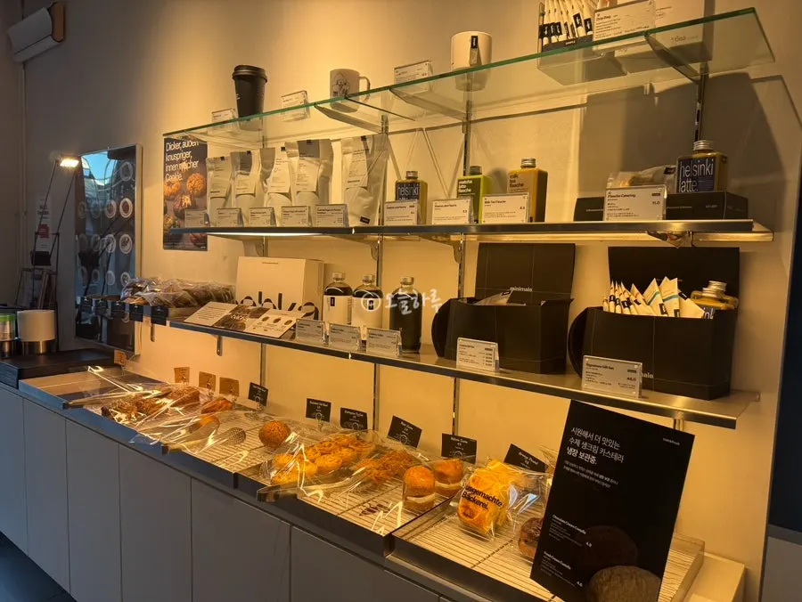 Calm and warm café space