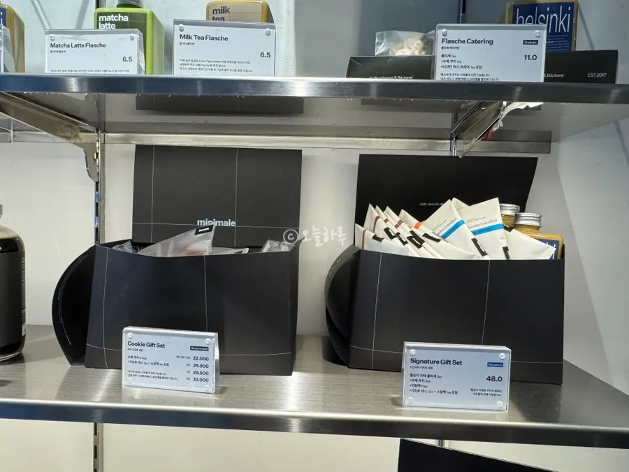 Drip-bag gift sets sold at the café