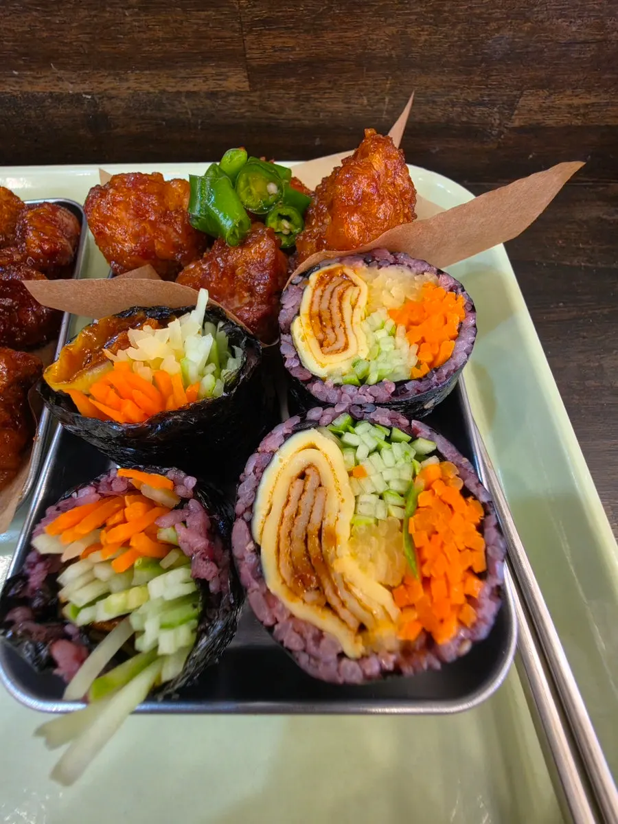 Cross-section of Halls gimbap with dakgangjeong