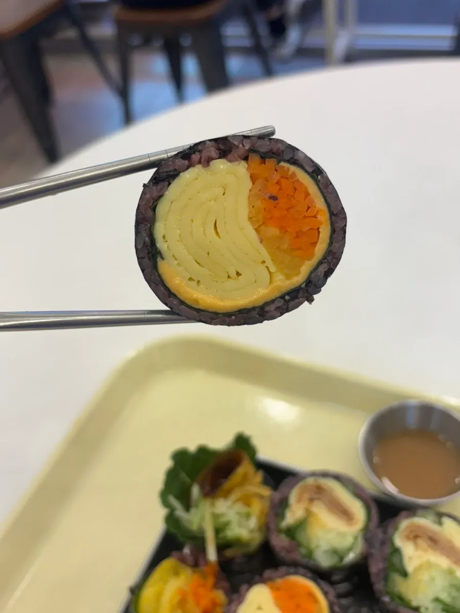 더블치즈 김밥 단면