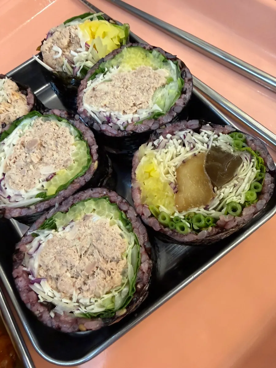 곤약미나리김밥 단면