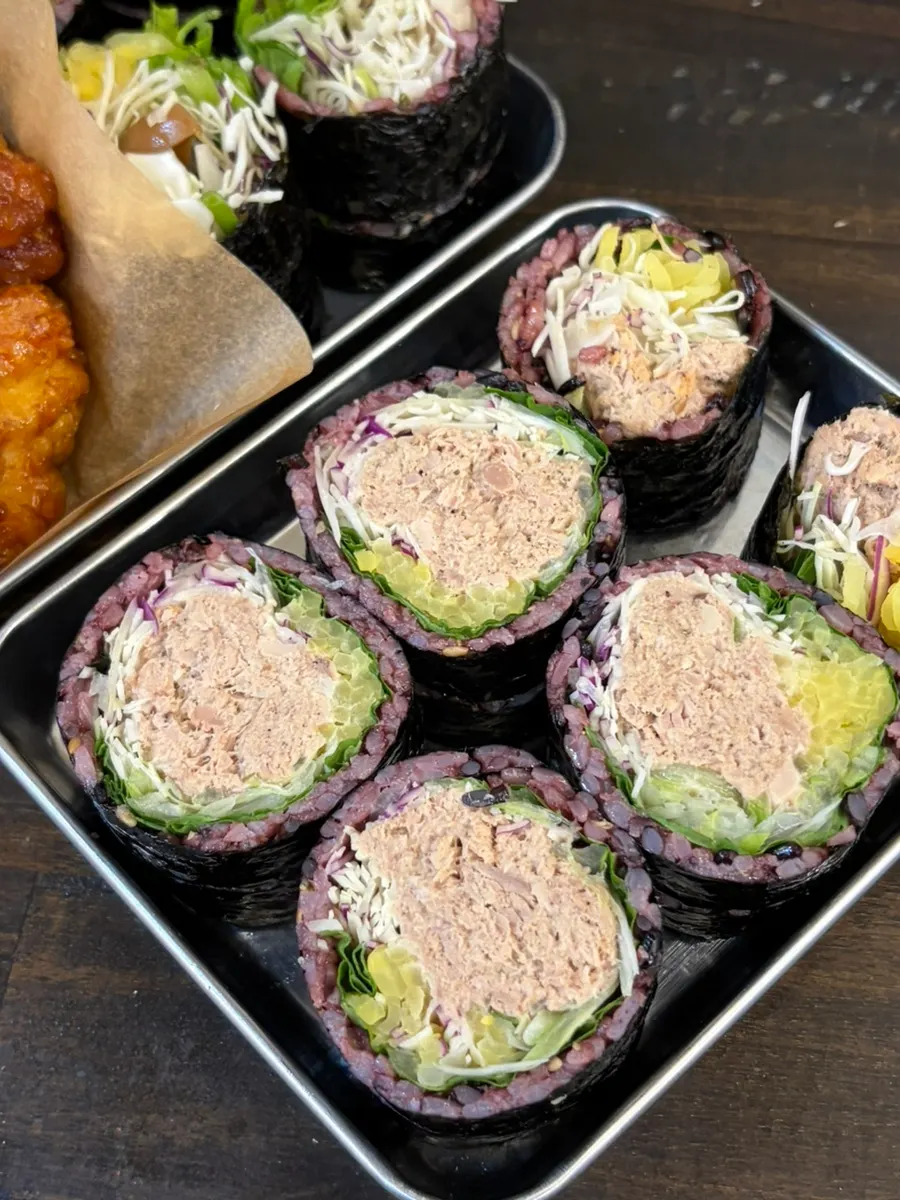 곤약미나리김밥 한 줄