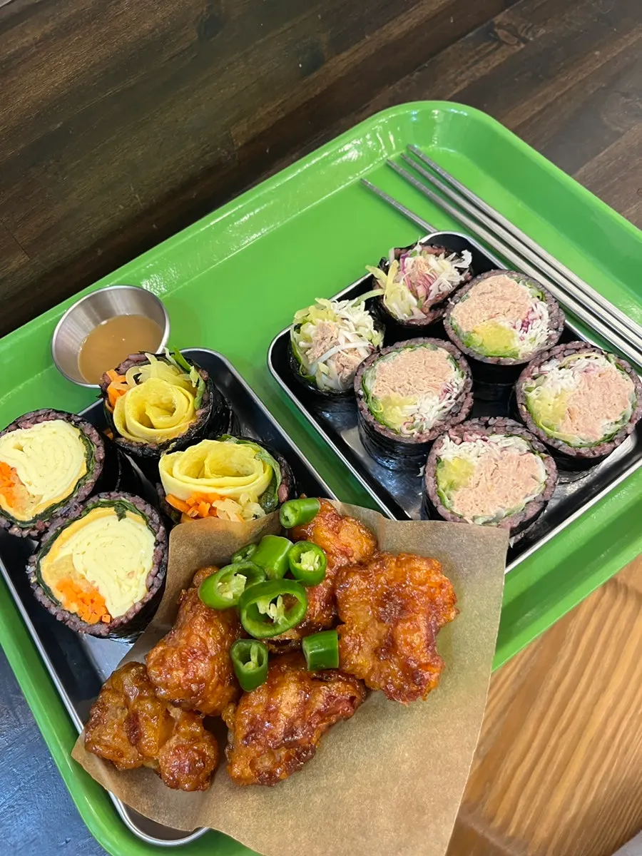 겉바속촉 수제 닭강정 접시