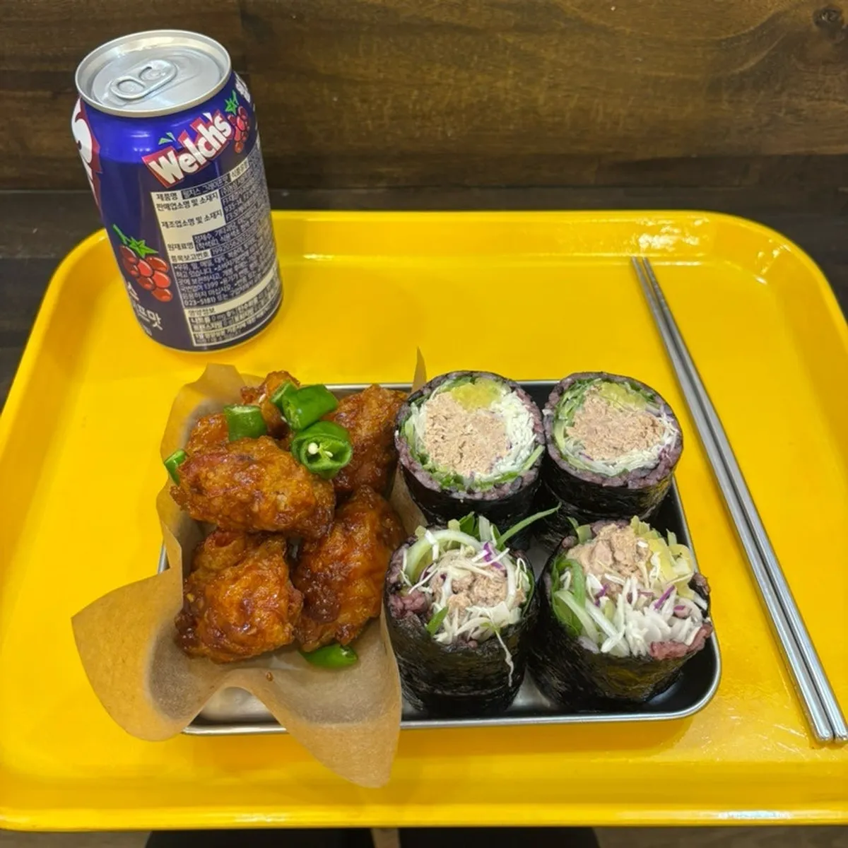 Jindo green-onion tuna gimbap and dakgangjeong set