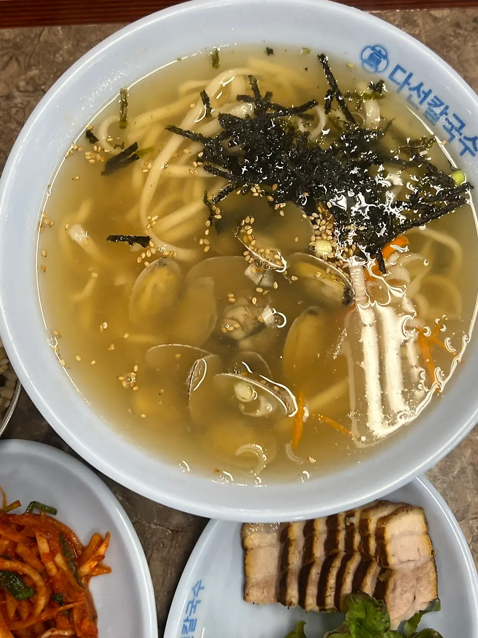 Bossam kalguksu set with warm broth