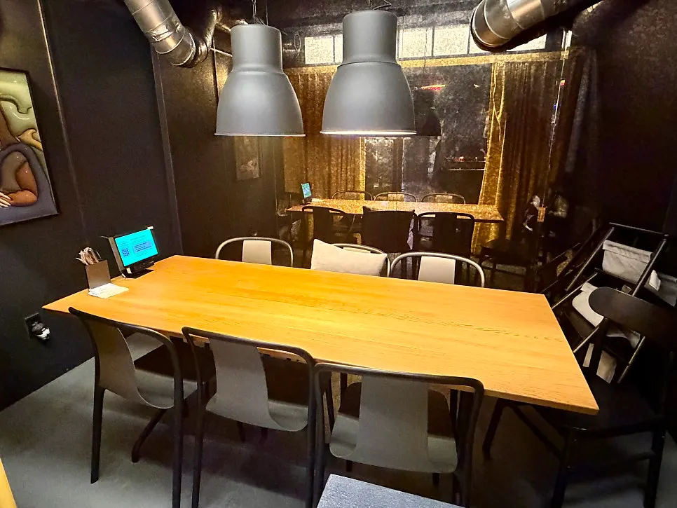 Evening atmosphere at Daily Fix Seocho Gyodae Branch