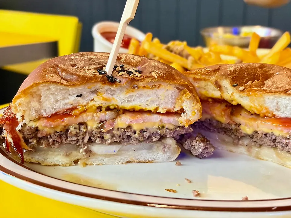 Daily Fix bacon cheeseburger