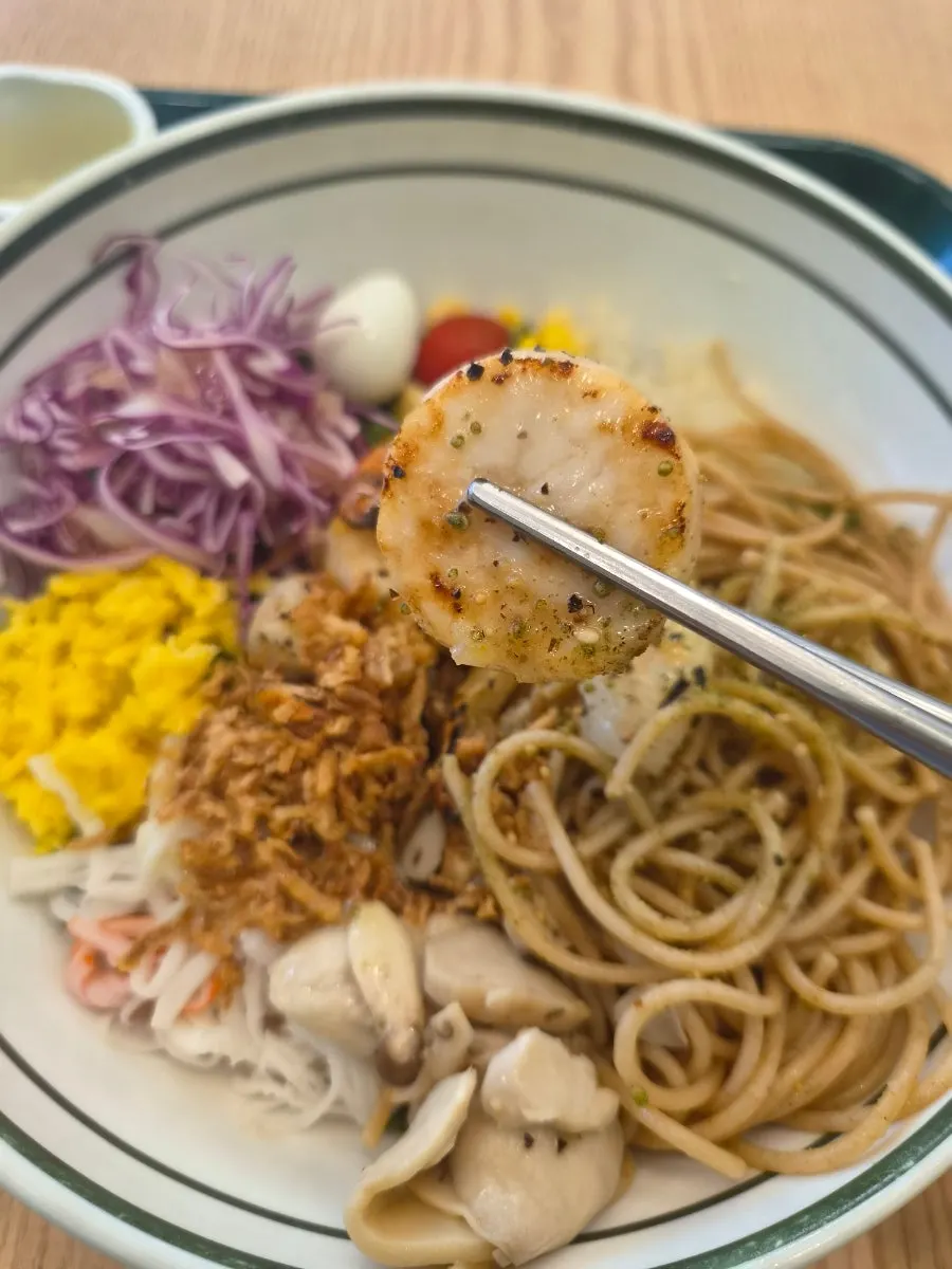 새우관자와 닭다리살 비빔포케 주문
