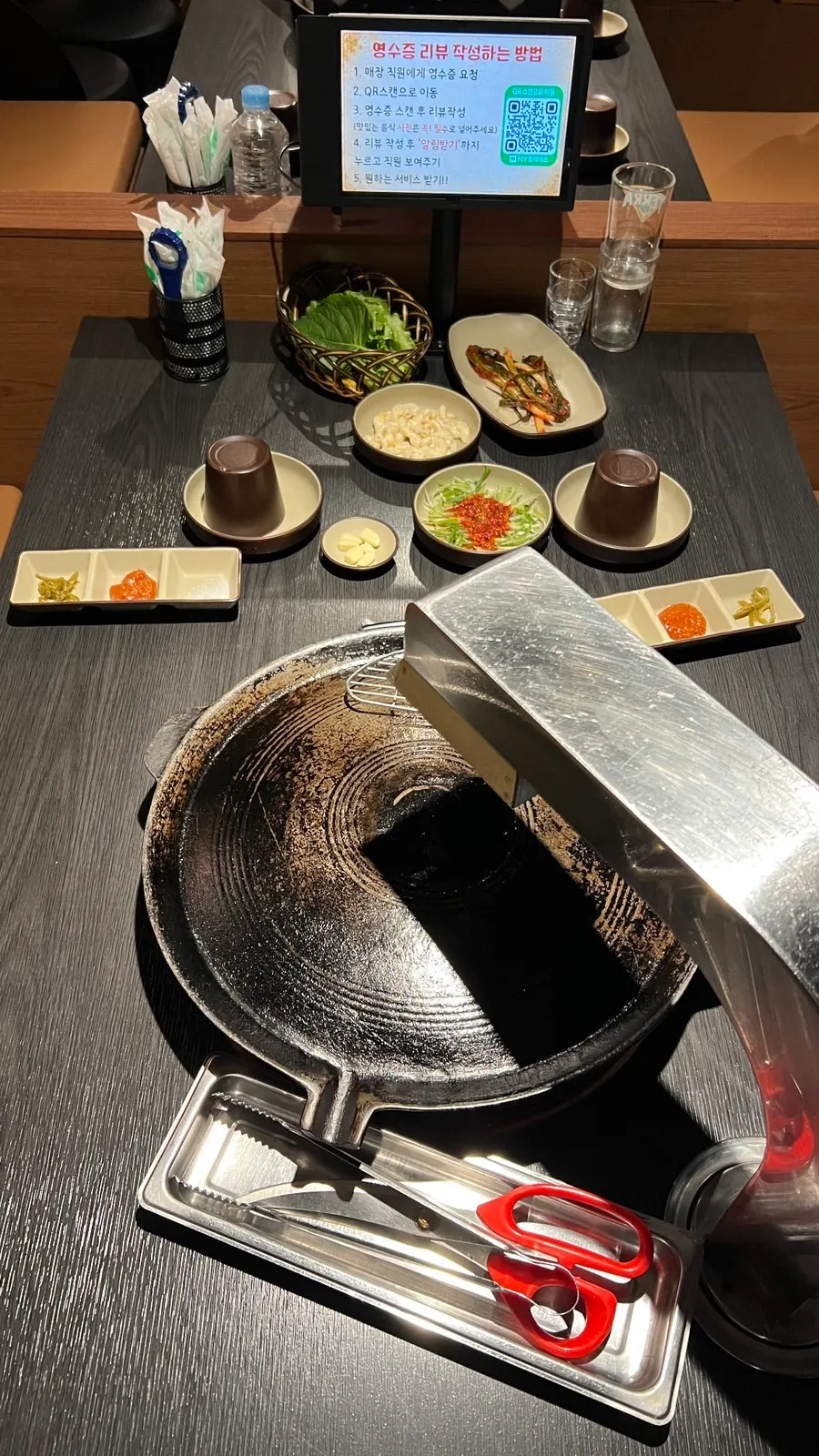 Signage noting domestic Korean ingredients at Sodangkkae O-gyeopjip