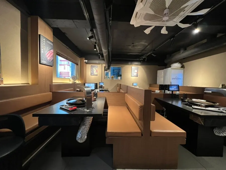 2nd-floor seating with widely spaced tables