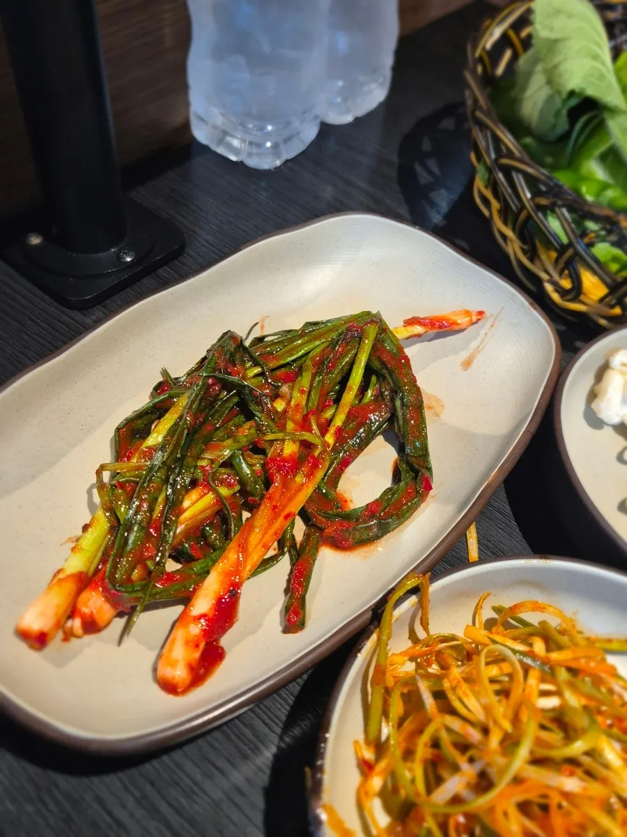 Basic side dishes served at Sodangkkae O-gyeopjip