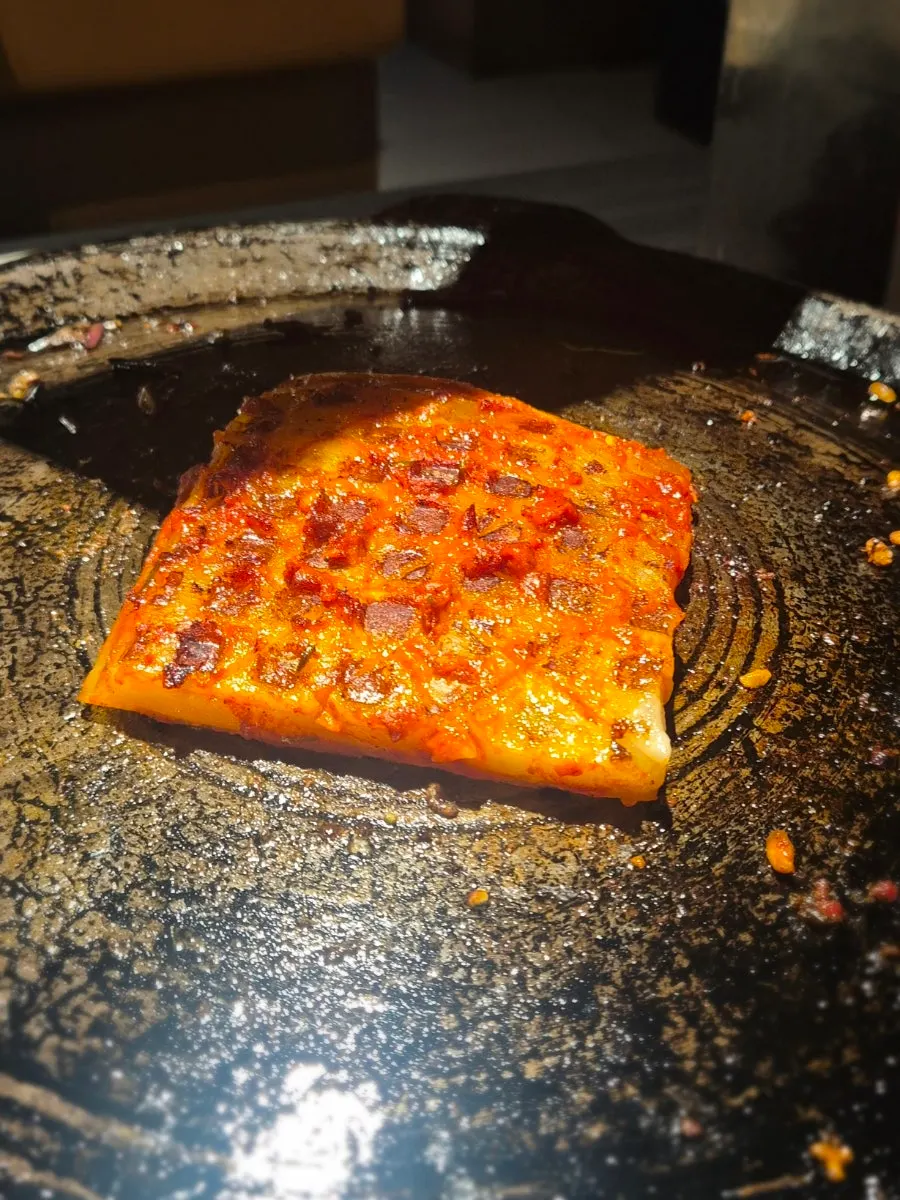 Seasoned pork skin
