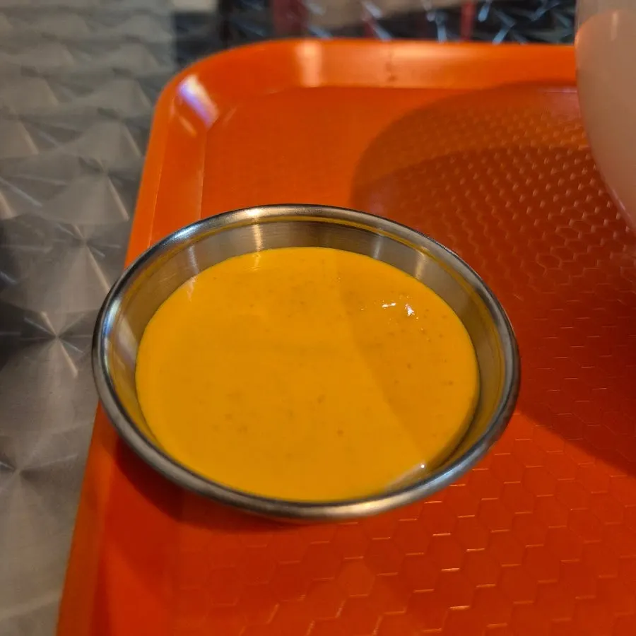 サラダとオート玄米ご飯半々の構成