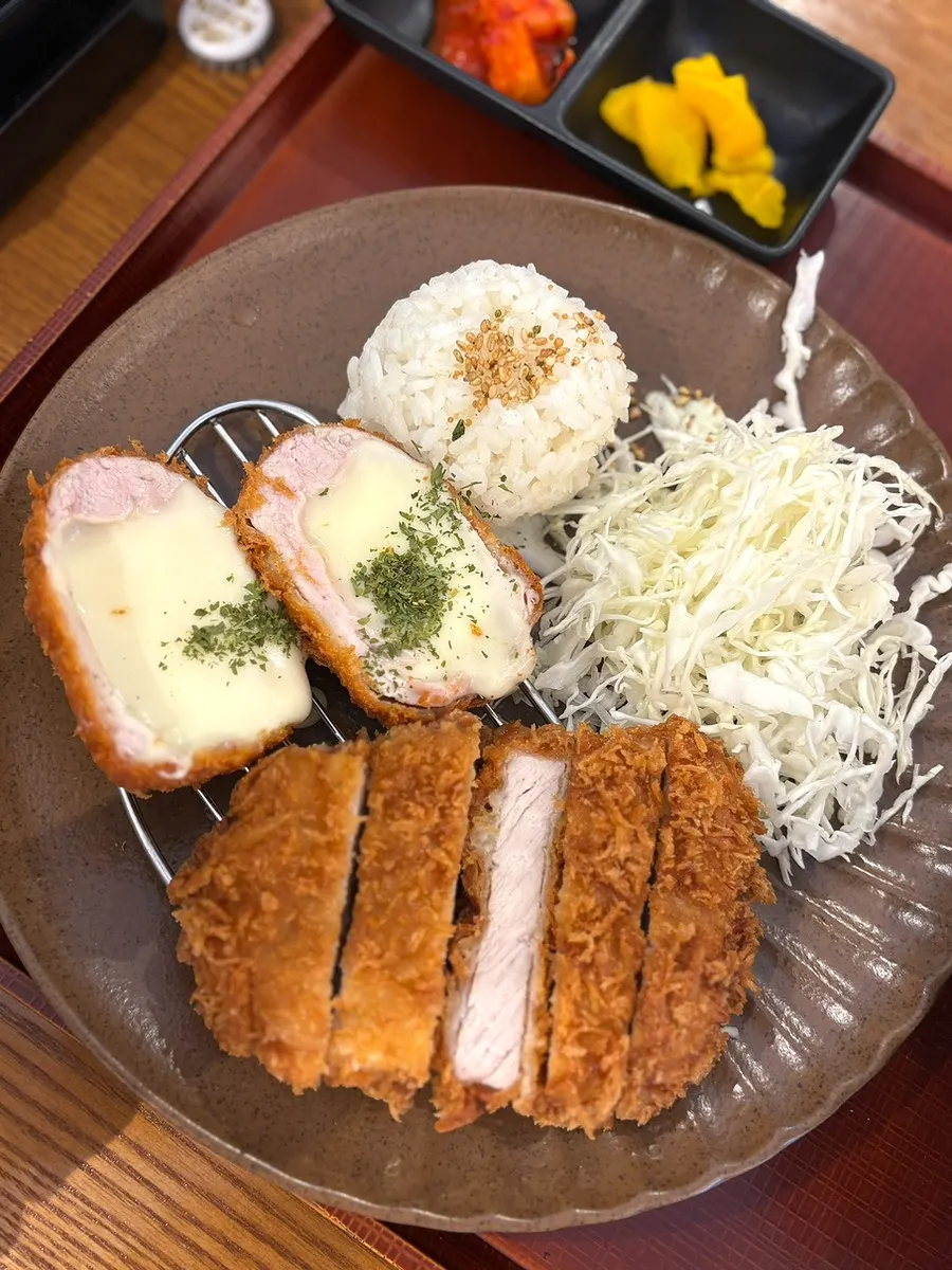반반카츠 정식 한 상