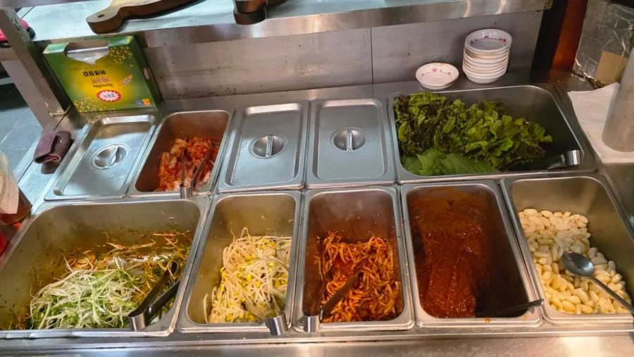 Wide view of Gyodaepae's self-serve bar