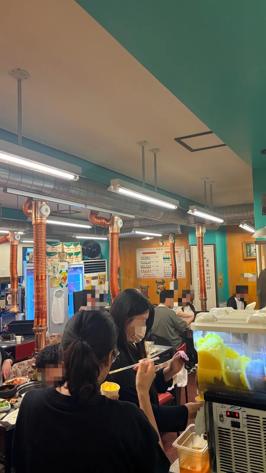 Table and charcoal grill seating at Galgol Yeontanjip Seocho Gyodae Branch