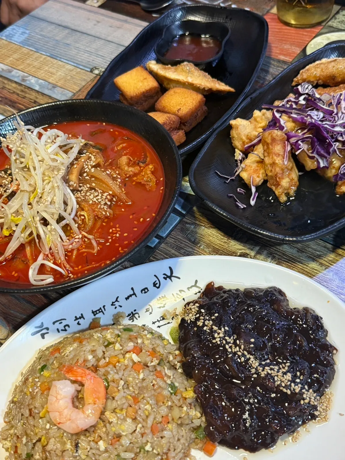 教洞炒码面的炒码面与炒饭套餐