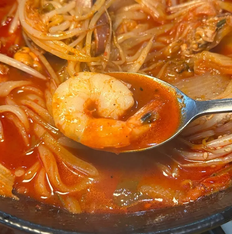 Close-up of the red broth in Gyodong Jjamppong