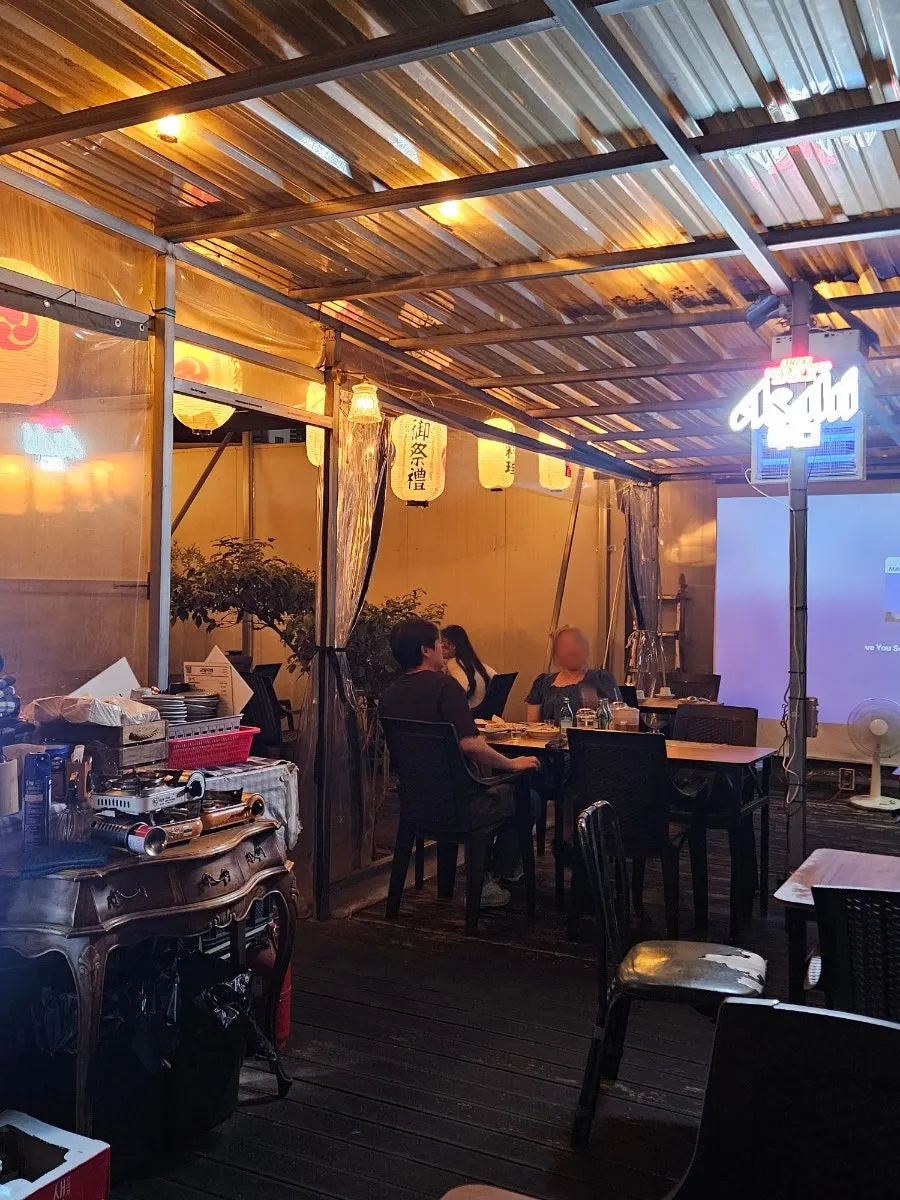Bamboo decor and Japanese lanterns on Gyodong Nakwon's terrace
