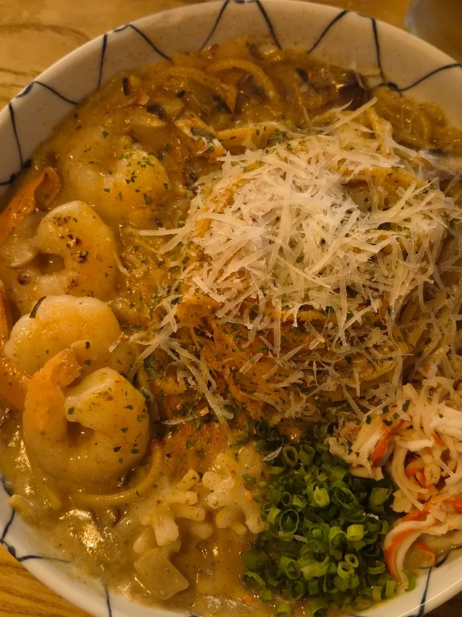 Close-up of the crab tomalley pasta