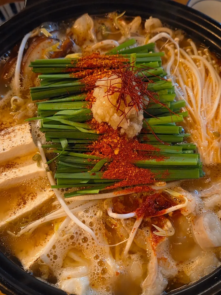 Motsunabe simmered with the added noodles
