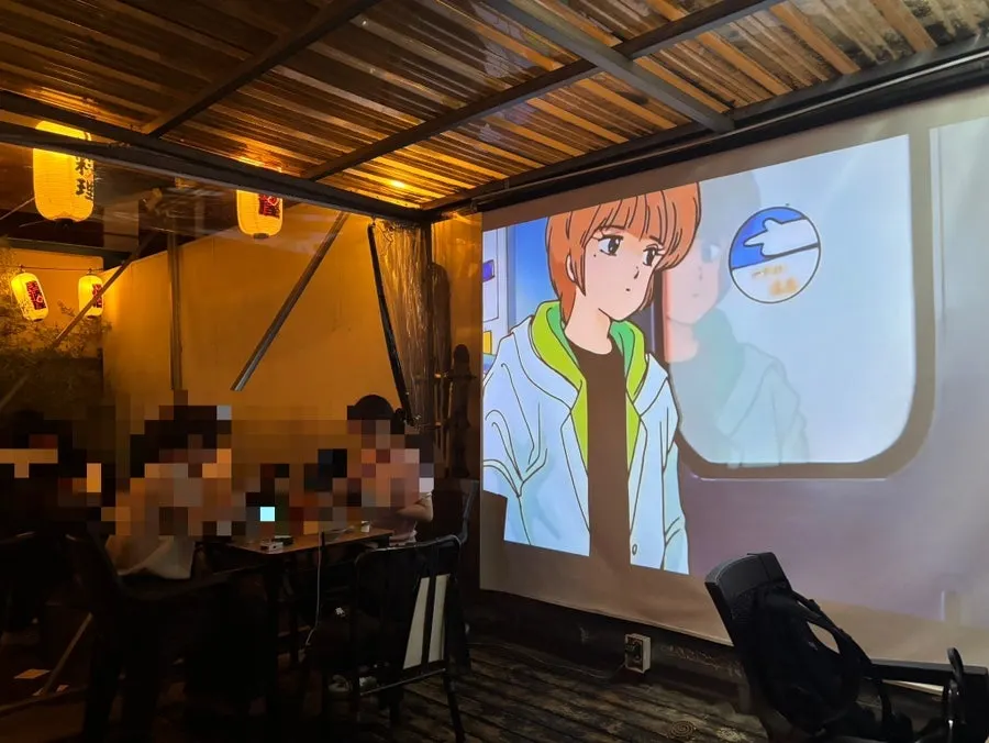 The space at Gyodong Nakwon with the large projector screen