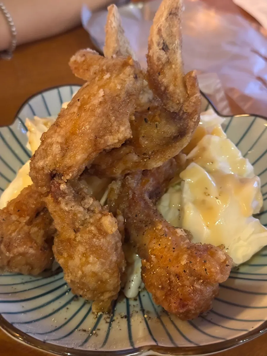 A plate of tebasaki at Ganppa Maekju