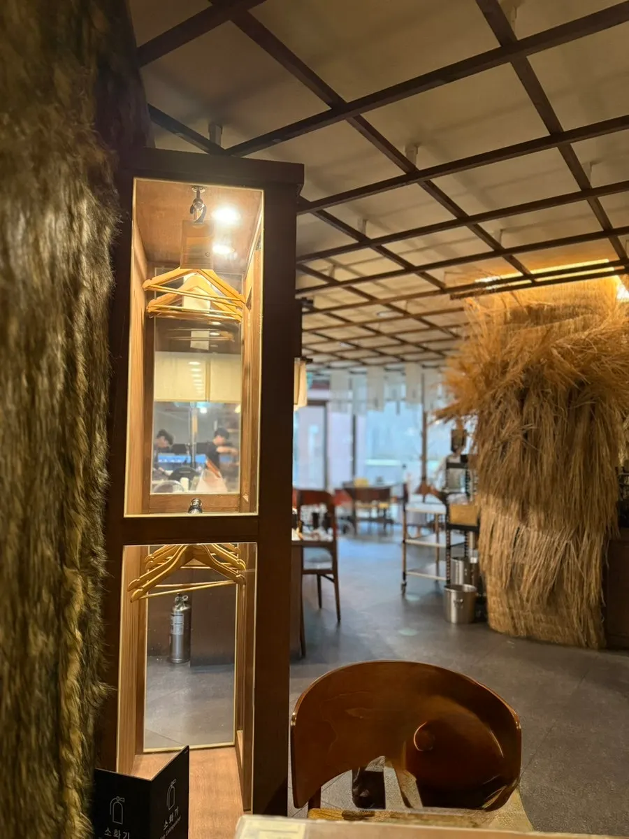Coat locker at Gyudo