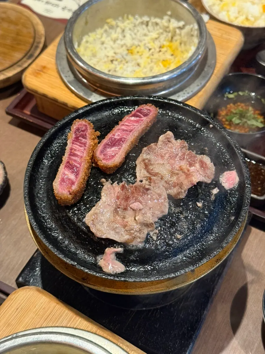 야끼니꾸 정식 곁들임 무생채와 온센타마고