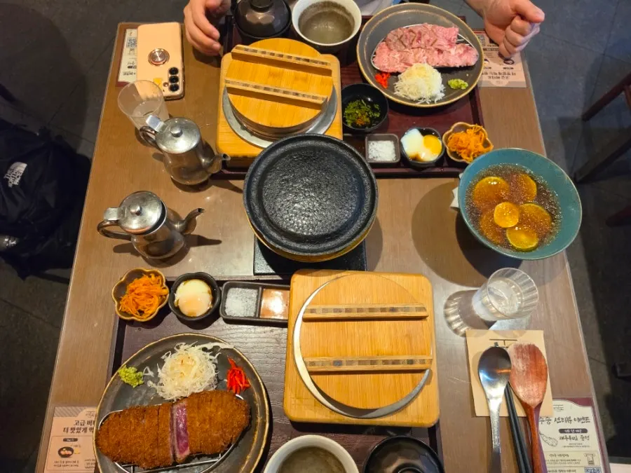 Full spread of the gyukatsu set and yakiniku set