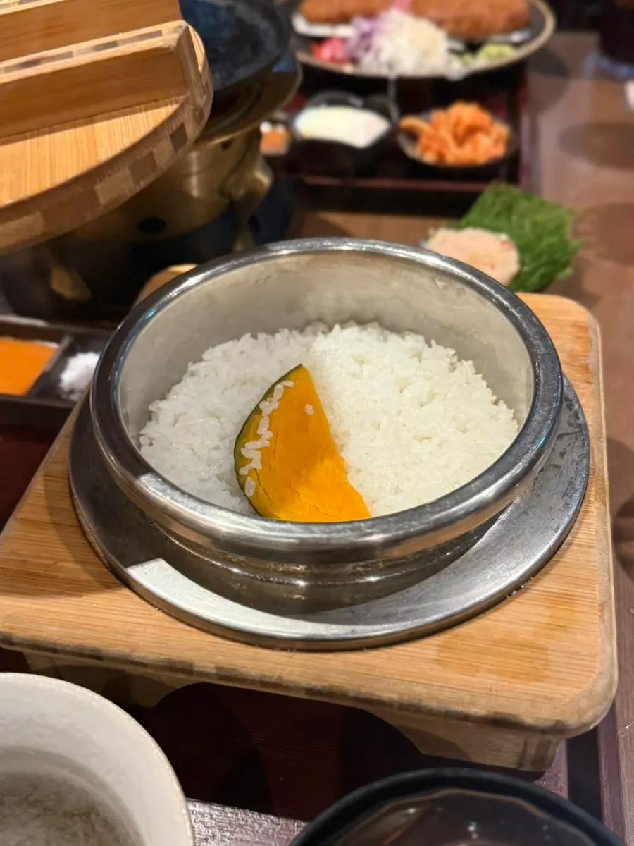 신동진 쌀로 지은 솥밥