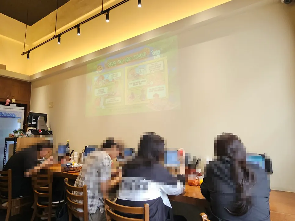 Bar seating for solo diners and 2-person tables