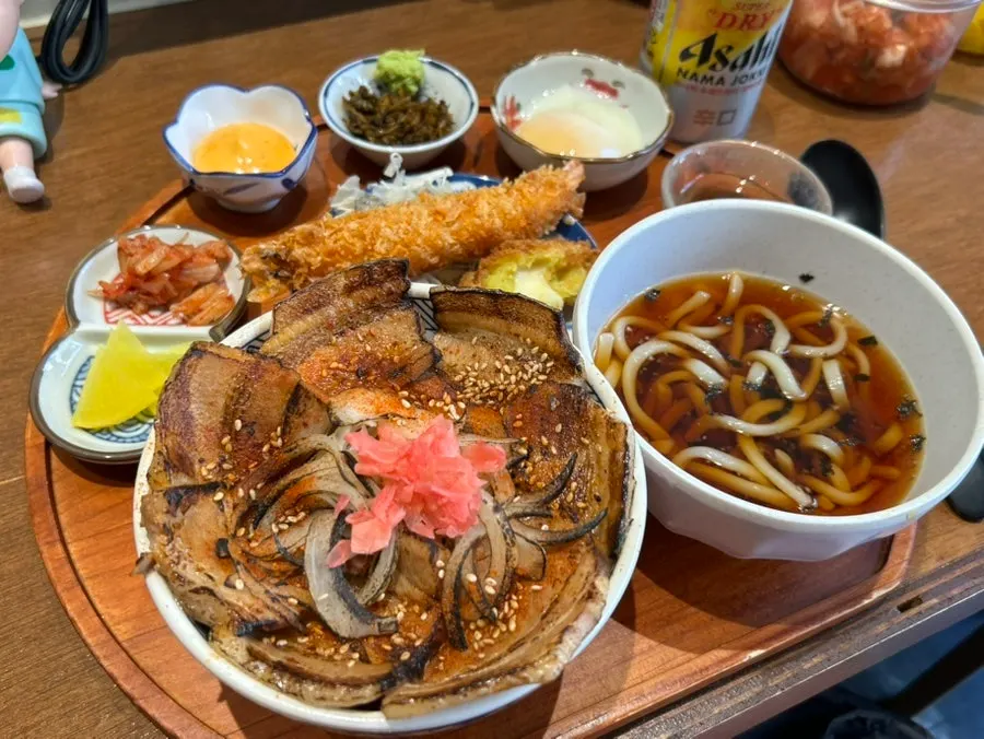 규동집 아주대점 혼밥 점심 상차림