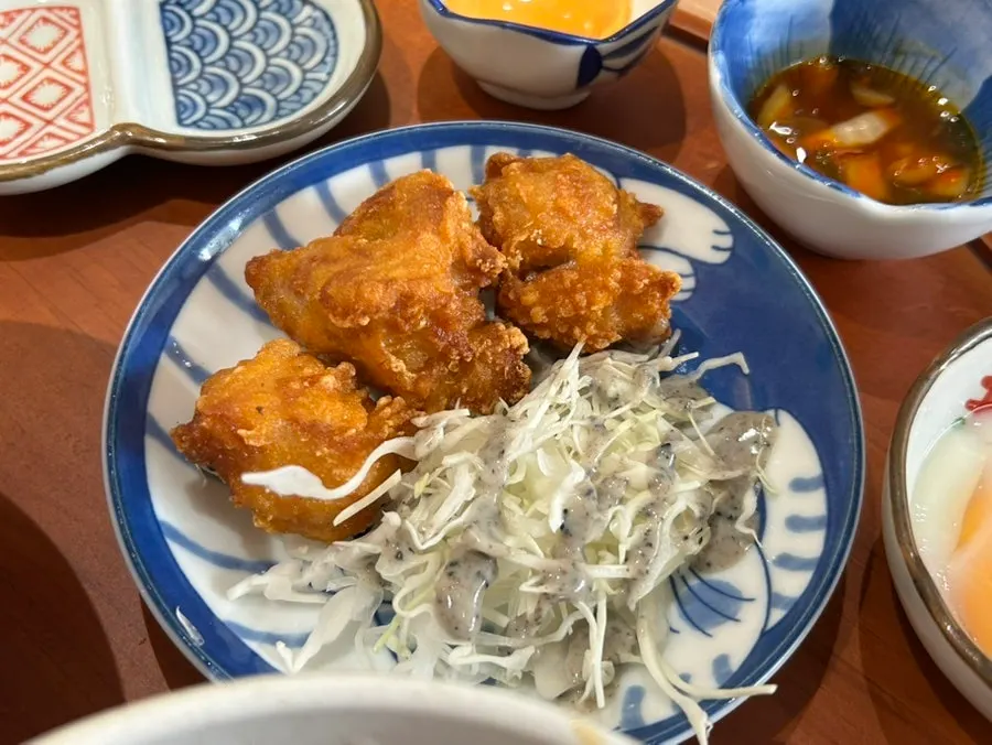 수란을 터트려 비빈 규동