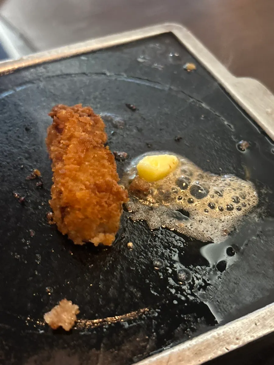 Gyukatsu grilled on the plate with butter added