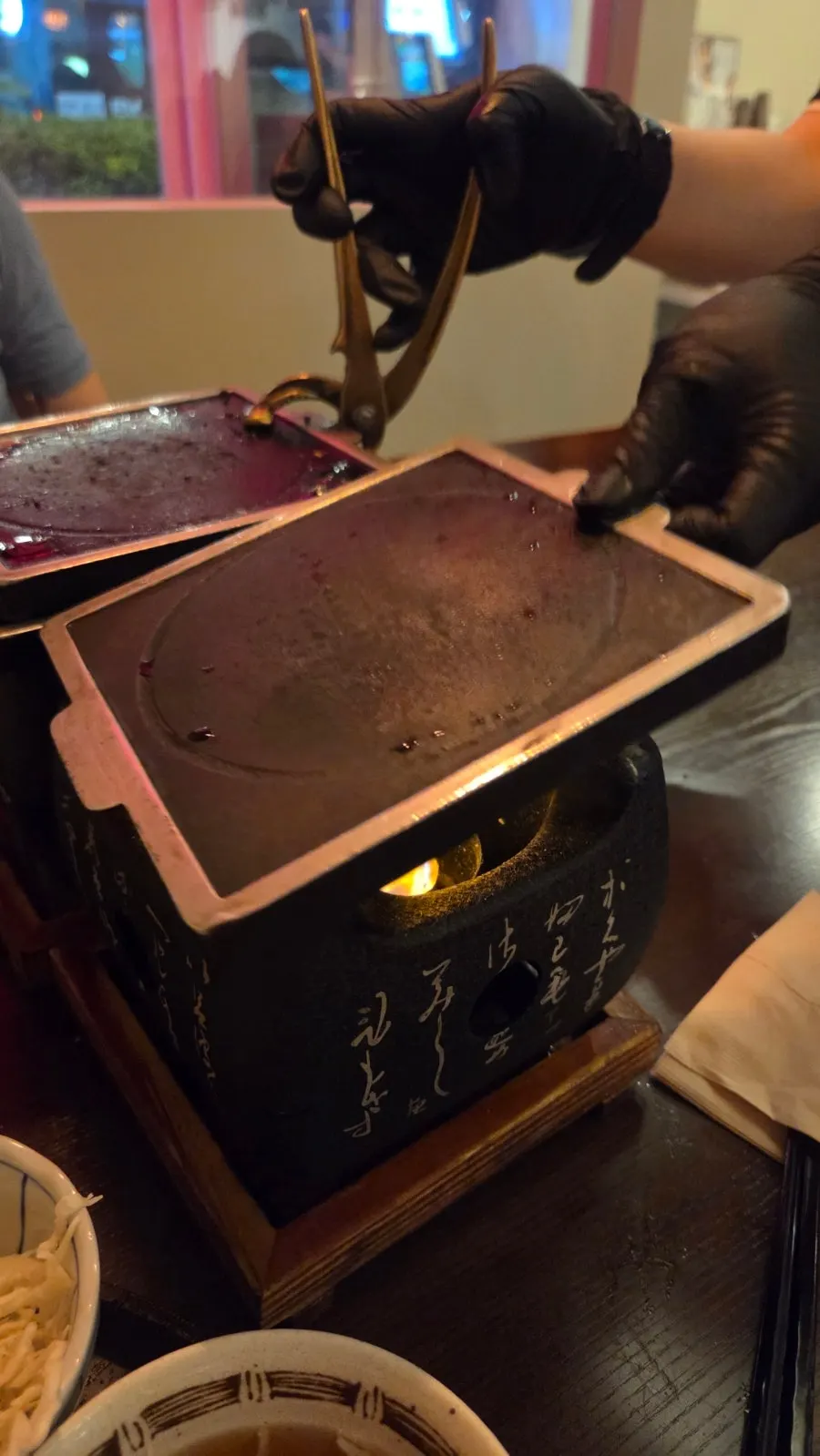 교체 전 화로 돌판과 규카츠