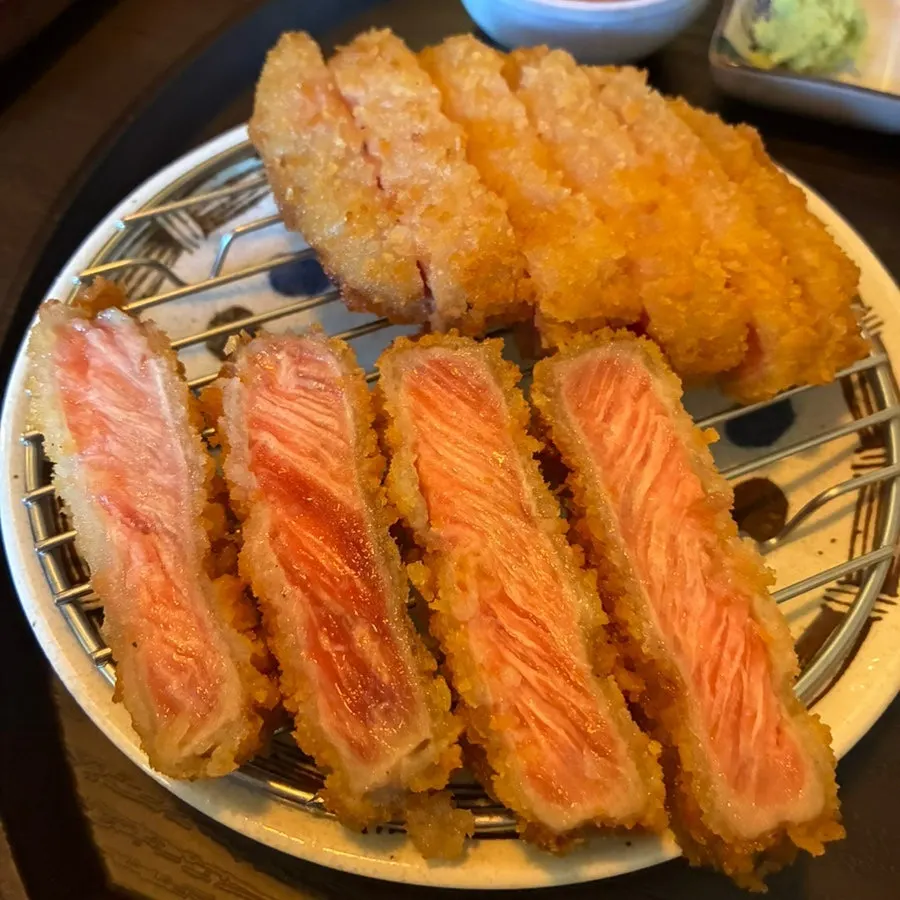 겉만 익힌 규카츠 단면