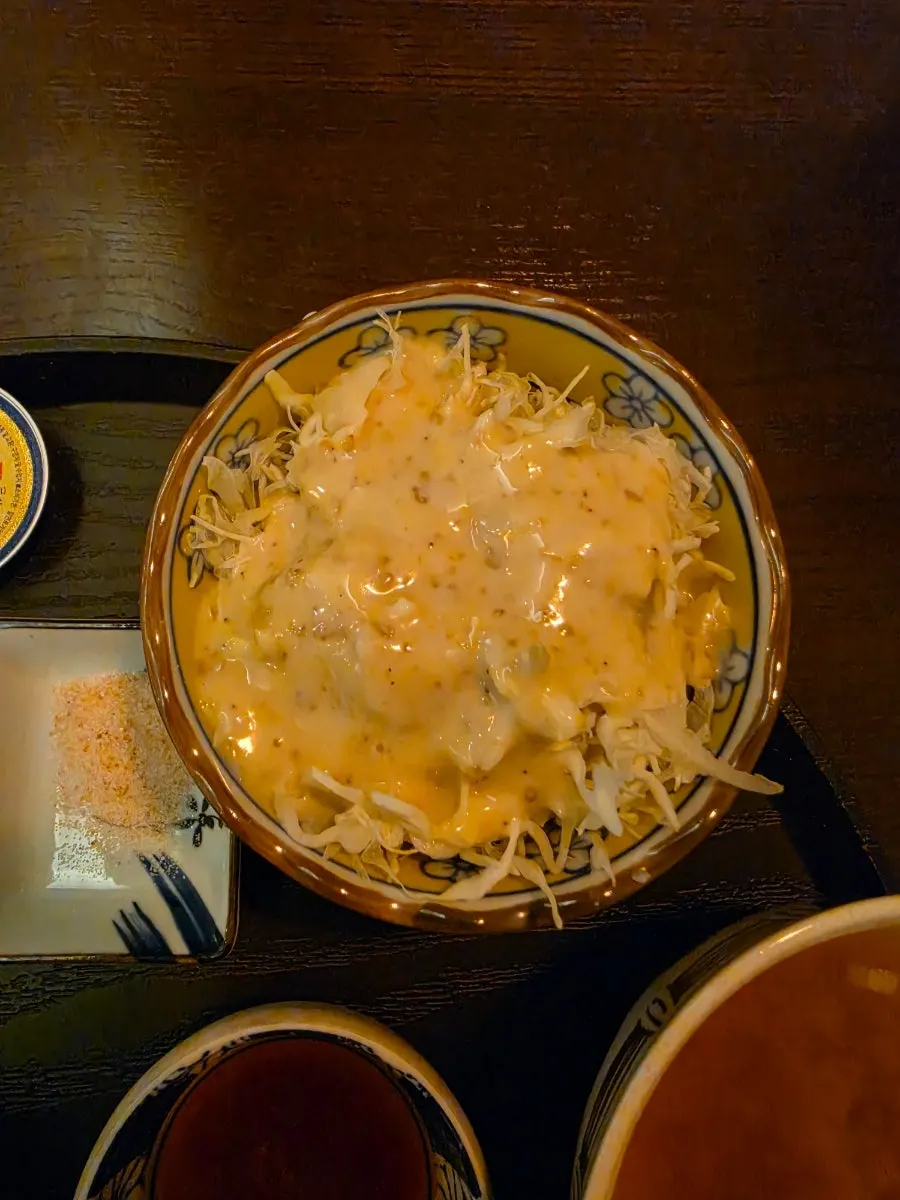 Savory soup included in the gyukatsu set