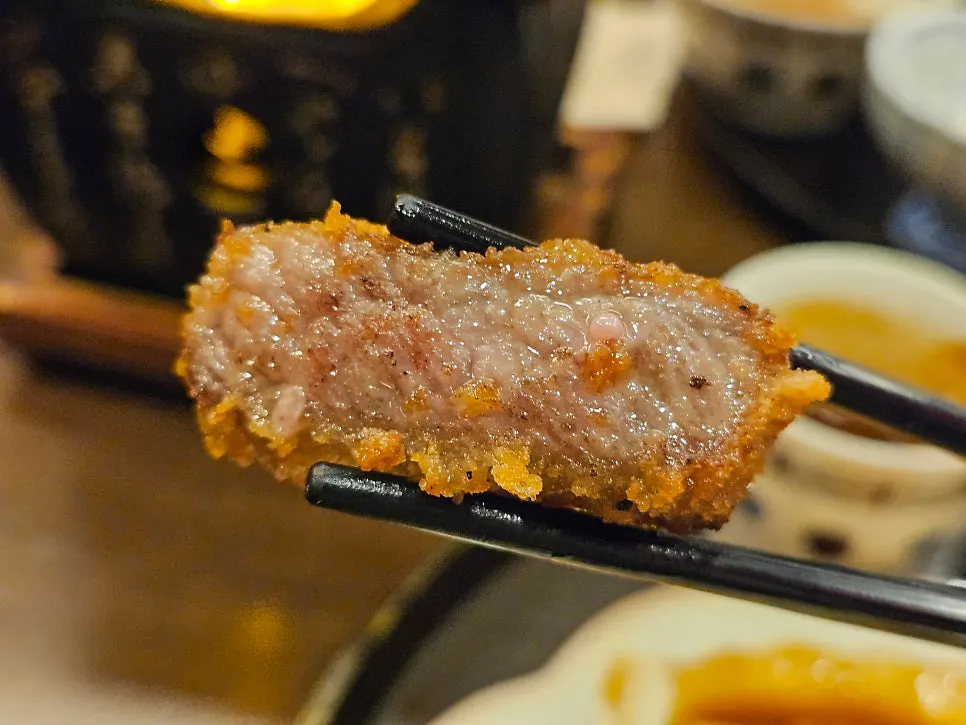 Gyukatsu grilled golden with butter